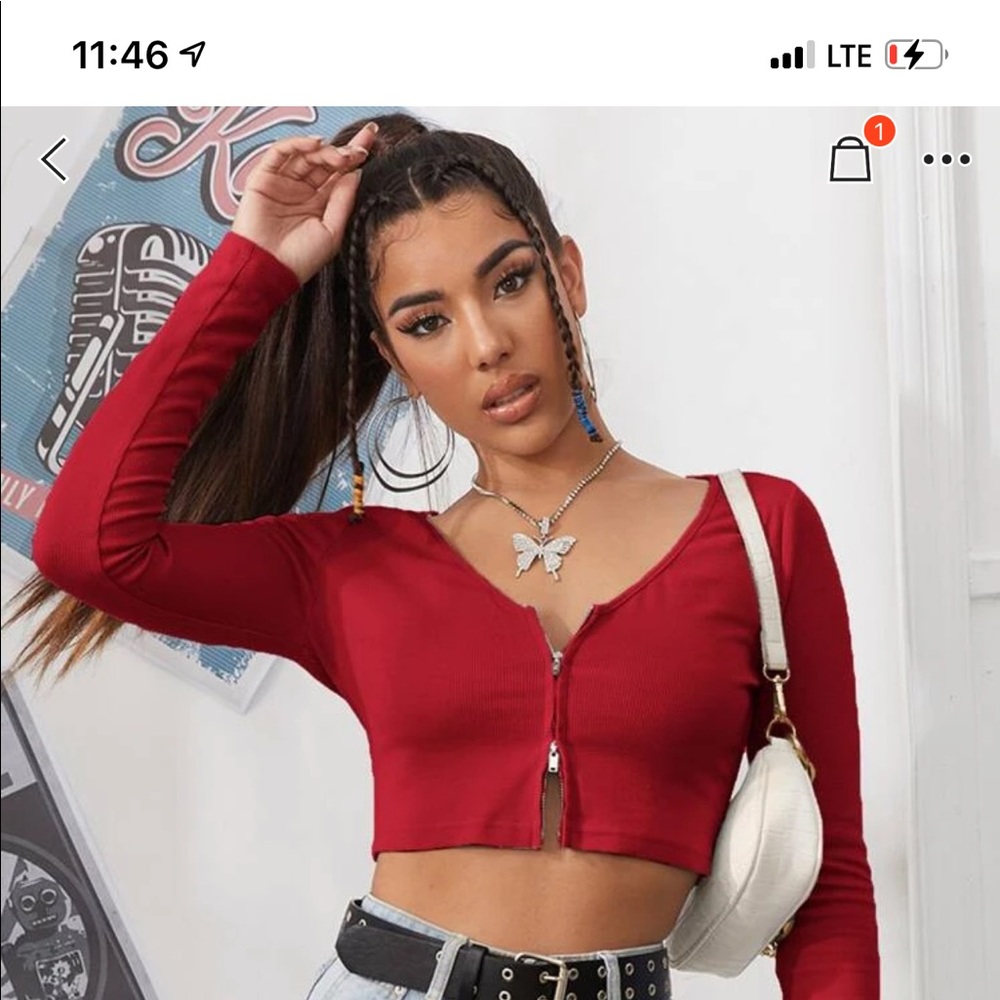 Long sleeve crop top